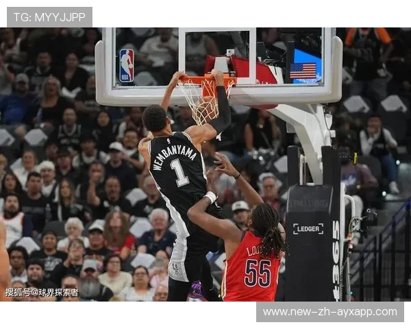 圣安东尼奥马刺队控卫福克斯或在对阵鹈鹕队比赛中复出，圣安东尼奥马刺主场球馆